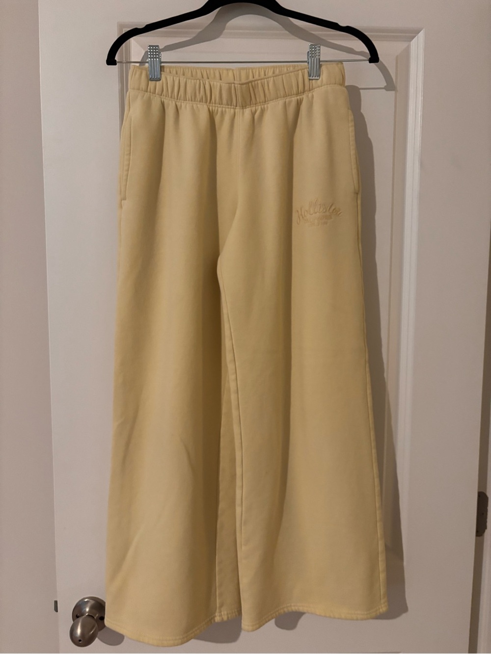 Holister wide leg, low rise, baggy sweatpants